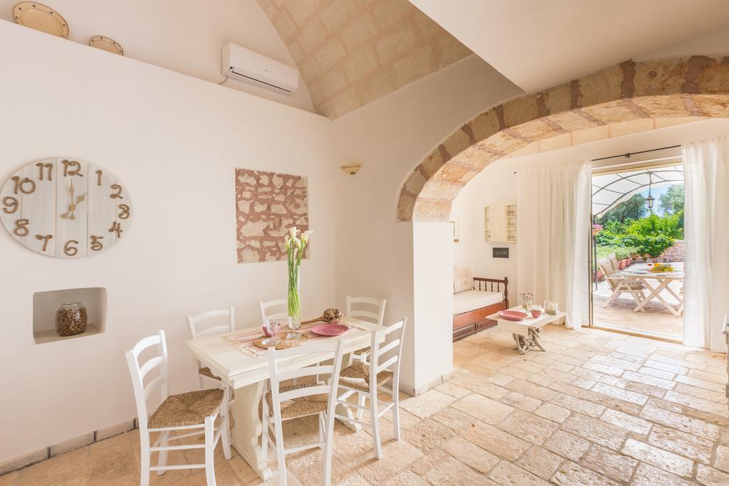 La Corte Della Masseria San Vito dei Normanni Exterior foto
